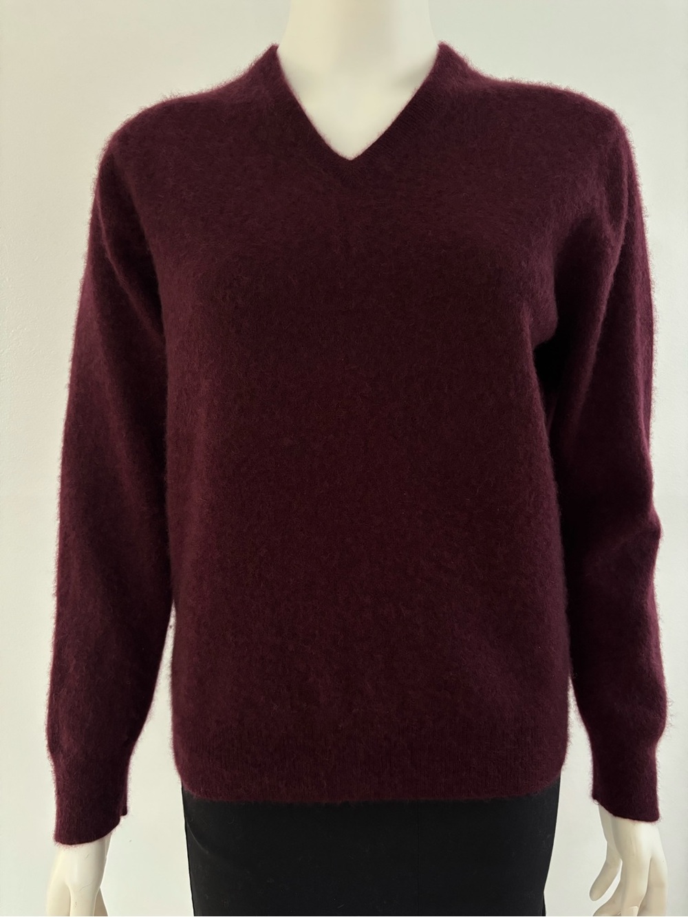 Jos. A. Bank Women's100% Cashmere V-Neck Sweater — Burgundy Plum